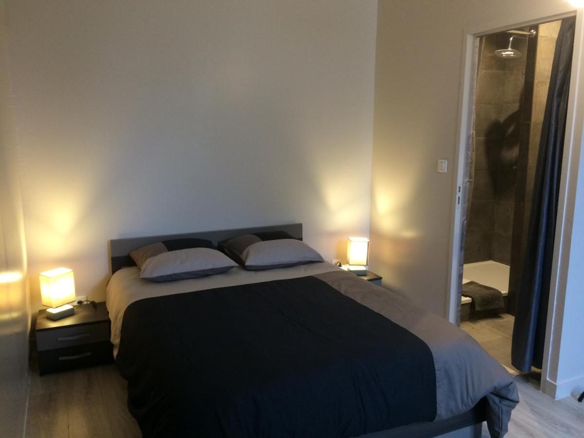 Studio Proche Gare Avec Kitchenette Et Wifi - Porte Rouge Thiviers Zewnętrze zdjęcie