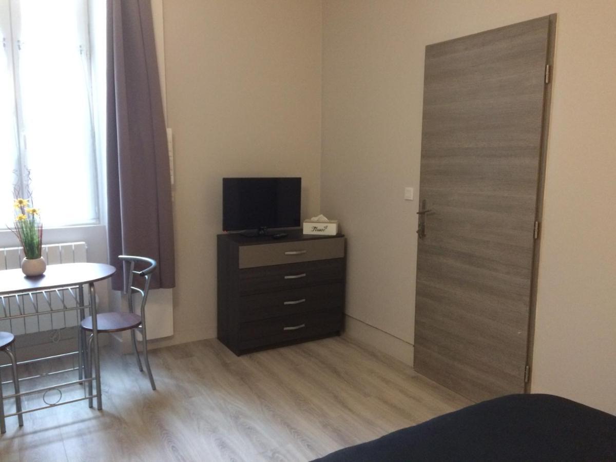 Studio Proche Gare Avec Kitchenette Et Wifi - Porte Rouge Thiviers Zewnętrze zdjęcie
